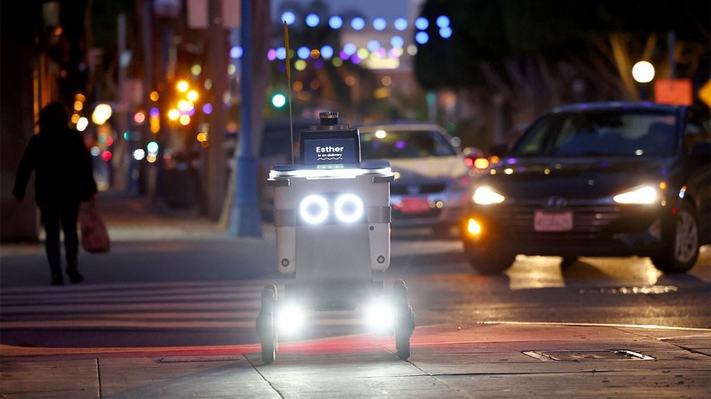 Waymo Robotaxi and Serve Robot Collision in Los Angeles