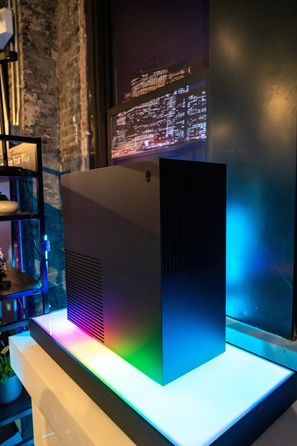 Alienware Concept Nyx: A Gaming Server That Might Not Happen