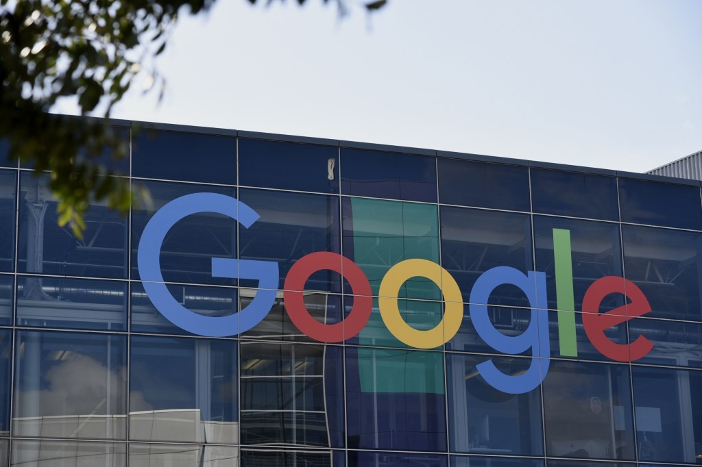 Alphabet Q2 Earnings Beat: Google Cloud Growth & Loss Reduction