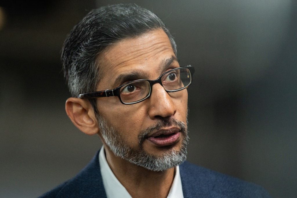 Alphabet Praises DeepSeek AI While Increasing AI Investment