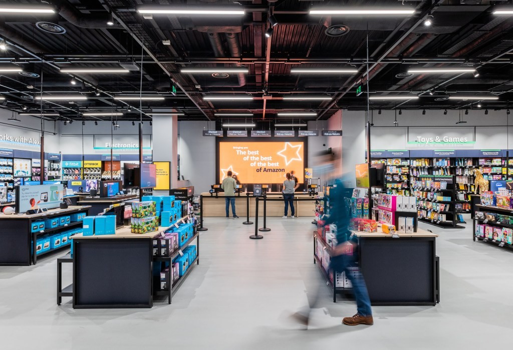 Amazon Opens First 4-Star Store Outside the US