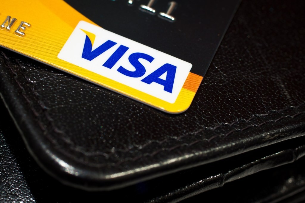 Amazon UK to Stop Accepting Visa Credit Cards