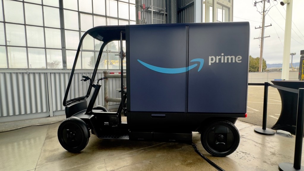 Amazon Orders Thousands of Cargo Vehicles from Rivian Spinoff