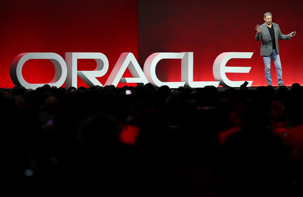 Oracle Exec Twitter Suspension: Reporter Clash