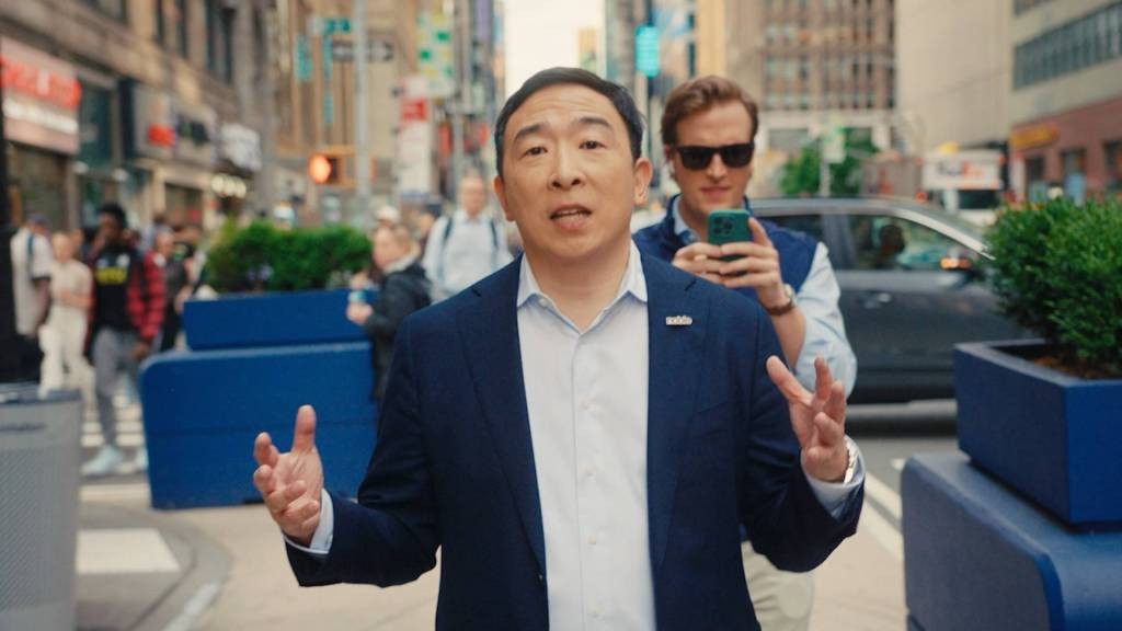 Andrew Yang's Noble Mobile Inspired by Mark Cuban