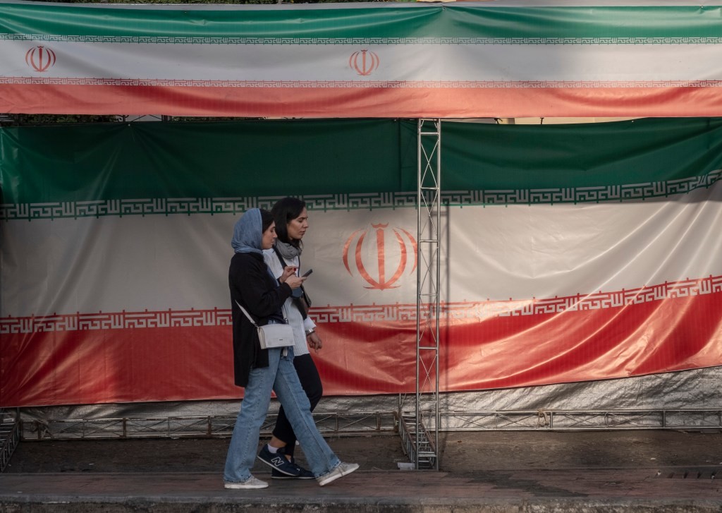 Apple Warns Iranians of iPhone Spyware Attacks - Security News
