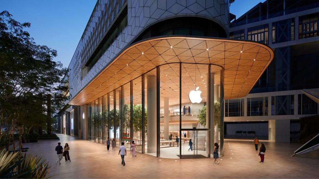 Apple Store App Launches in India - Apple
