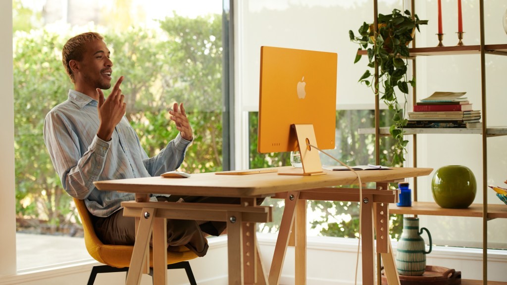 Apple Unveils New Colorful iMac - Apple News
