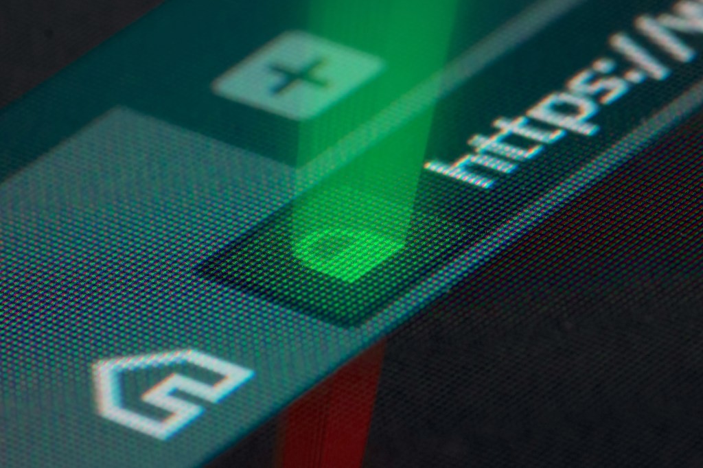Browser Spoofing Bugs Fixed in Apple, Opera, and Yandex