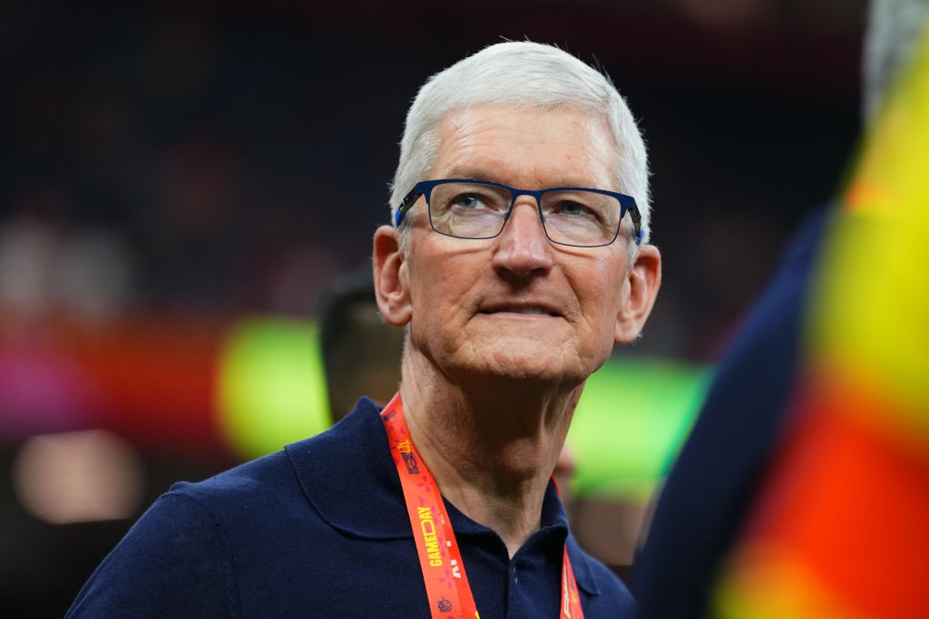 Is Tim Cook Leaving Apple? Future of Apple Leadership