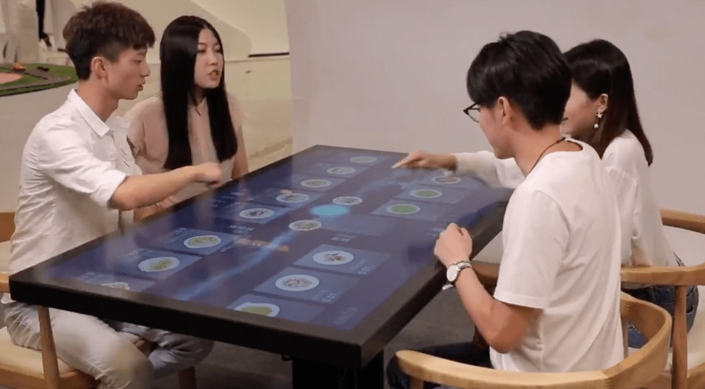 China Restricts Contactless Menu Ordering Amid COVID-19
