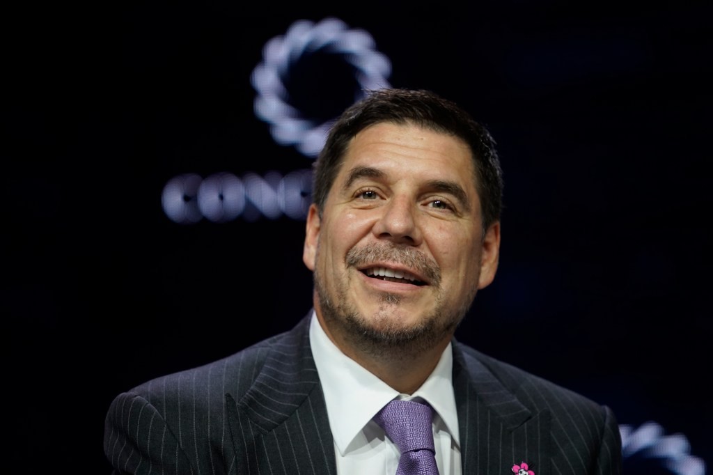 SoftBank Pay Dispute: Marcelo Claure Controversy