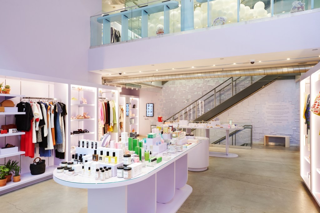 b8ta Acquires New Company, Doubles Down on In-Person Retail