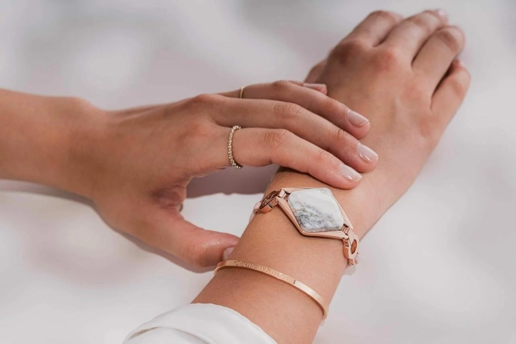 Bellabeat Ivy Bracelet Review: Does It Live Up to the Hype?