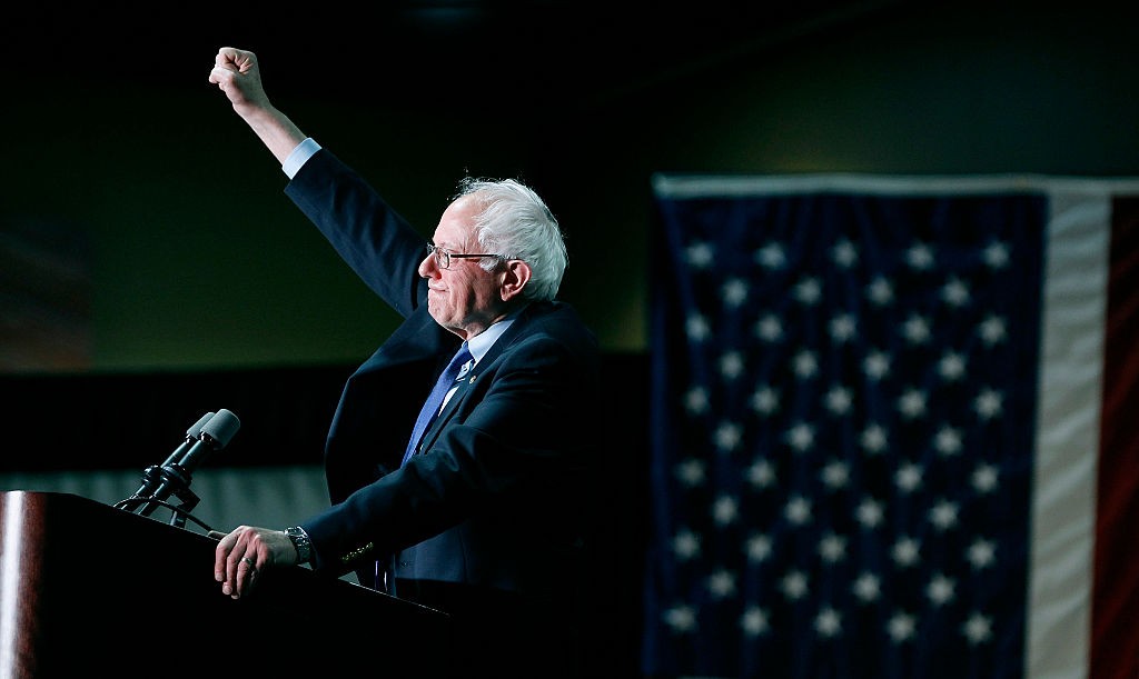 Bernie Sanders Proposes 4-Day Workweek Due to AI Productivity