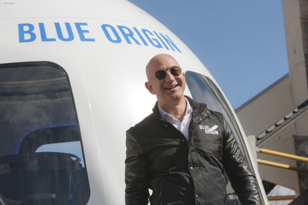 Bezos Offers Billions for NASA Lunar Lander Contract | Space News