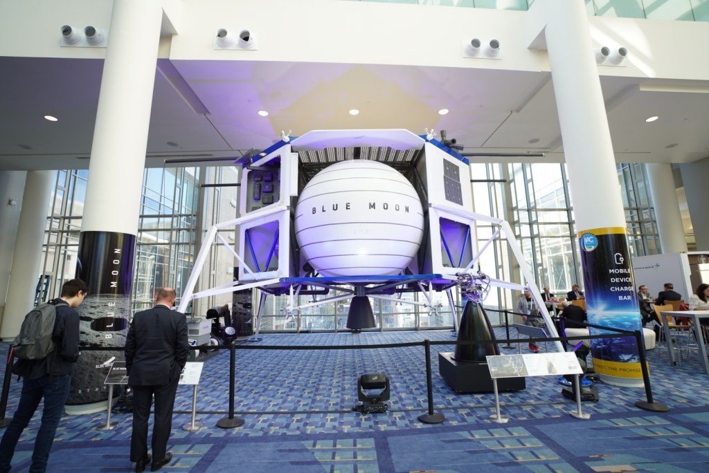 Blue Origin Submits Moon Lander Proposal | Human Lunar Missions
