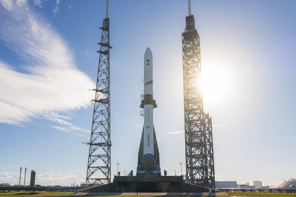 Blue Origin New Glenn Launch Attempt - Second Try on Thursday