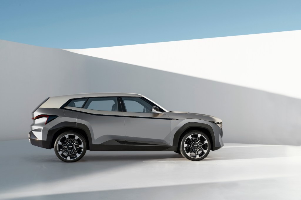 BMW V8 Hybrid SUV: M Legacy & Rock Star Style