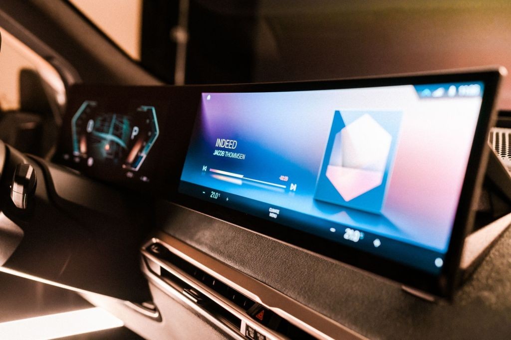 BMW iDrive 8.5: Next-Gen Infotainment System Previewed