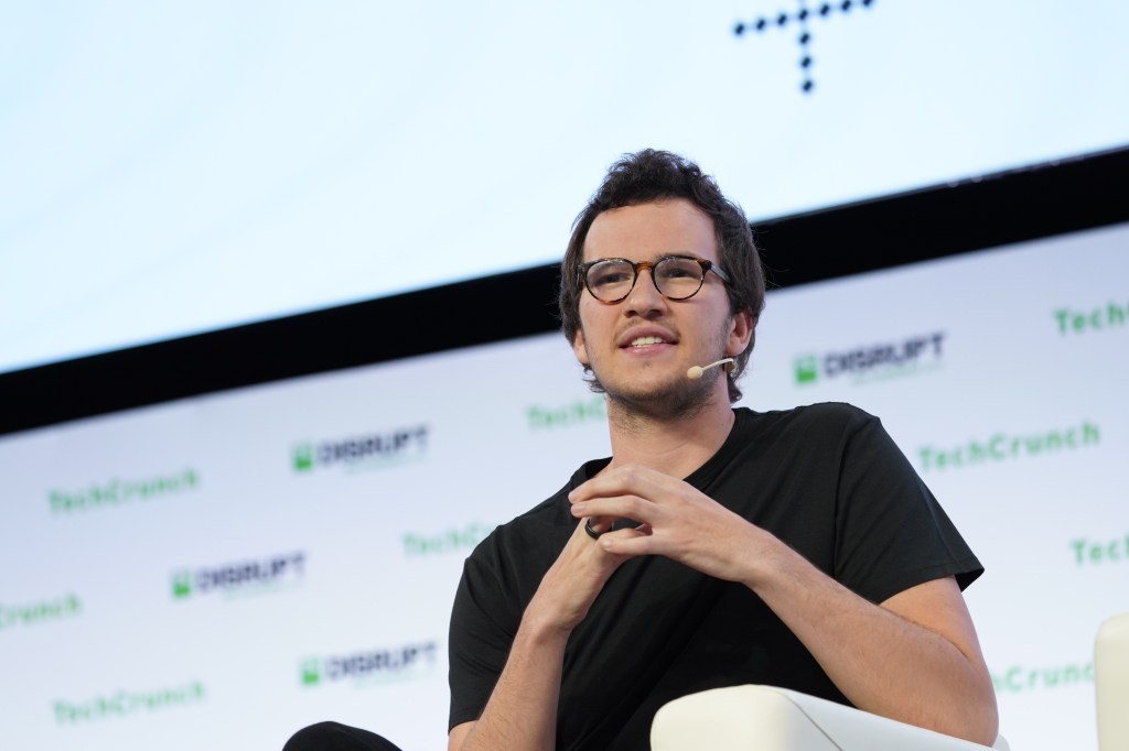 Brex Raises $425M at $7.4B Valuation - Fintech News