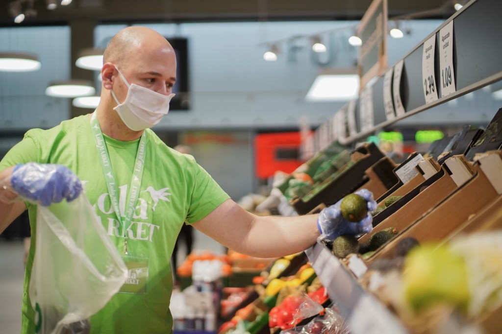 Cabify Expands to Grocery Delivery in Spain with Lola Market