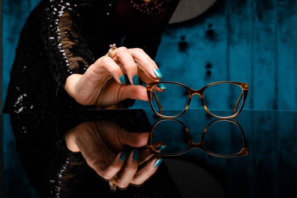 Cheeterz Club: Stylish Reading Glasses for a Modern Look