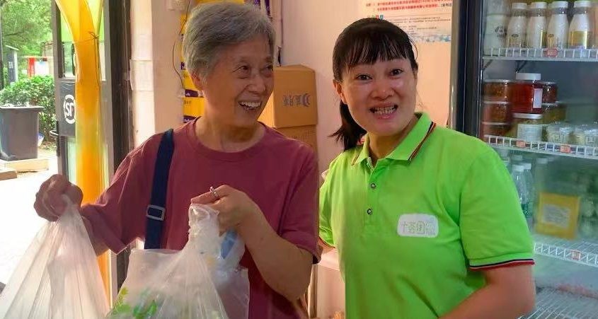 China's Tech Firms & Grocery Shopping Solutions