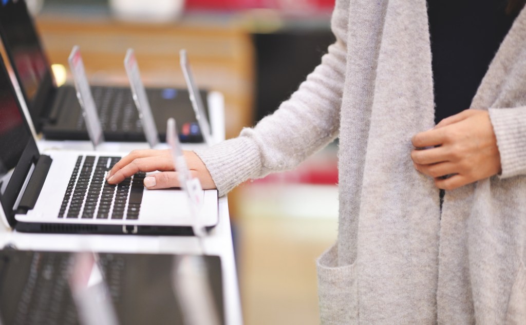 Chromebook Sales Decline in Q3 - Market Saturation