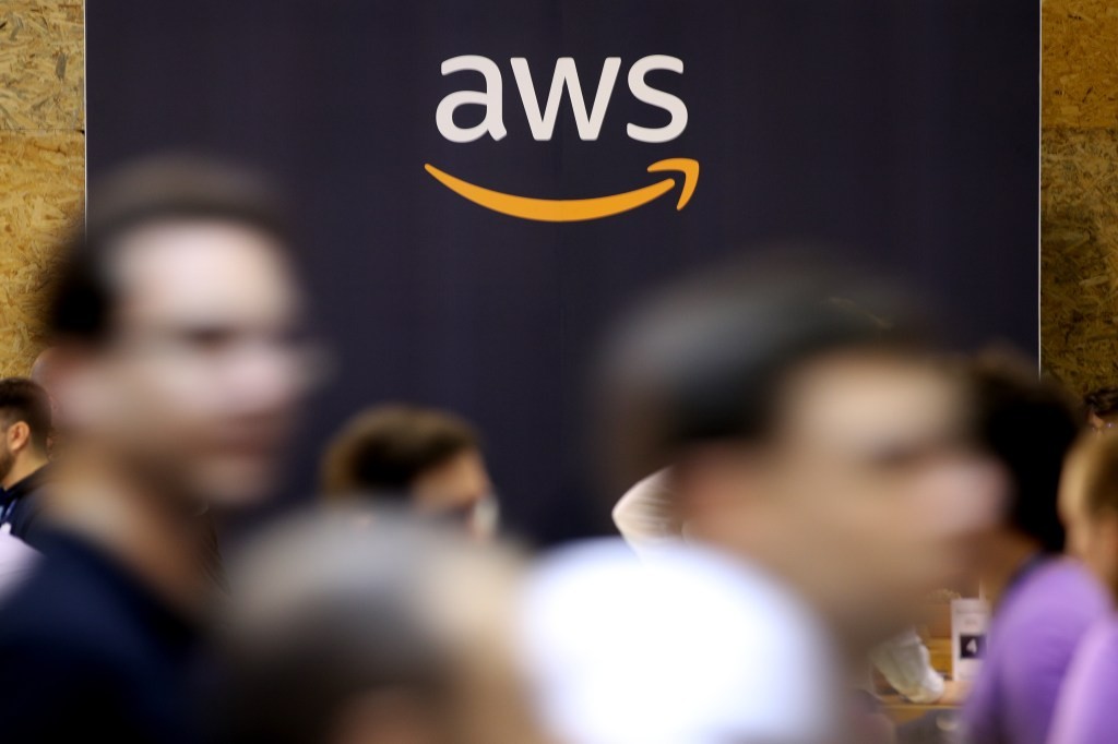 AWS Acquires Wickr: Enters Encrypted Messaging Market - Daily Crunch