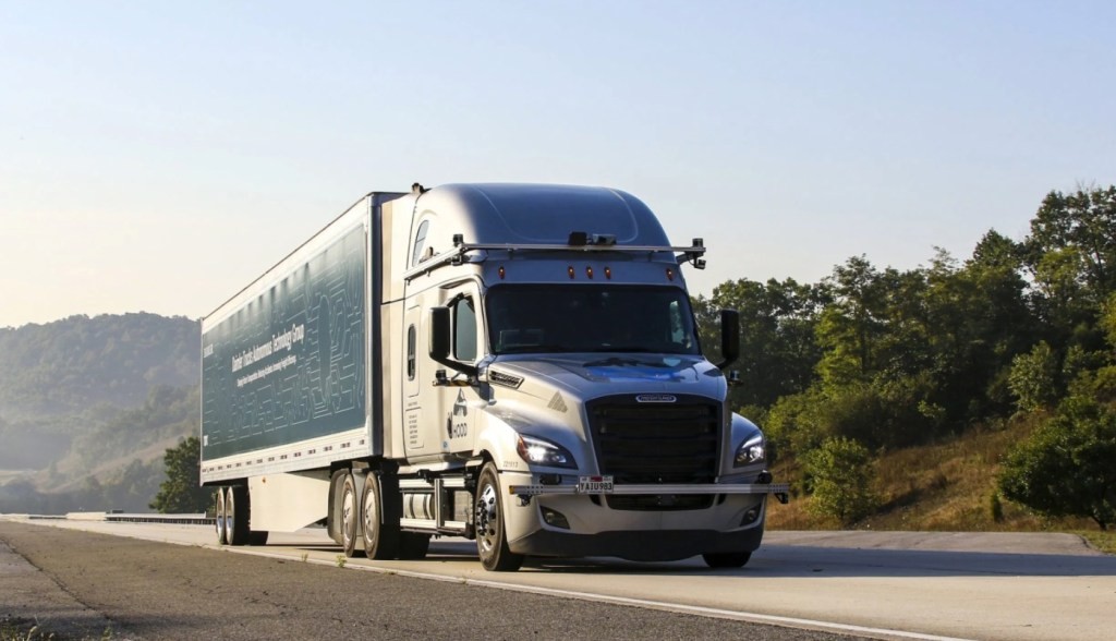 Daimler Invests in Luminar for Autonomous Truck Development