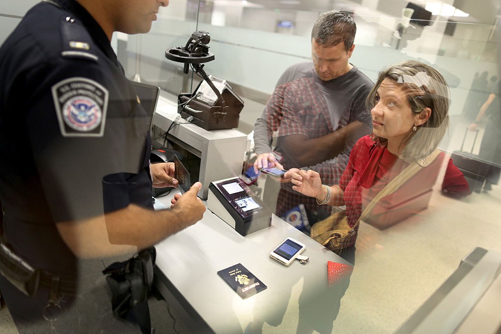 Record High Device Searches at US Border - New Data