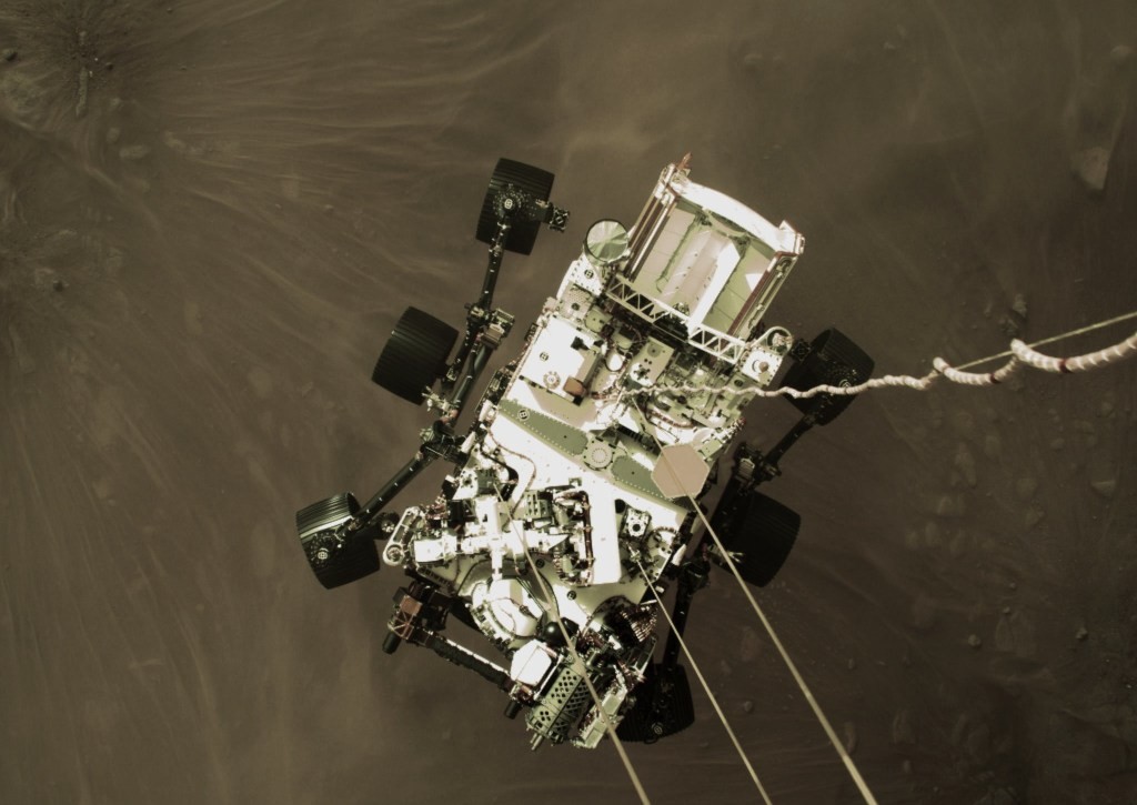 Perseverance Rover Descent: '7 Minutes of Terror' Captured