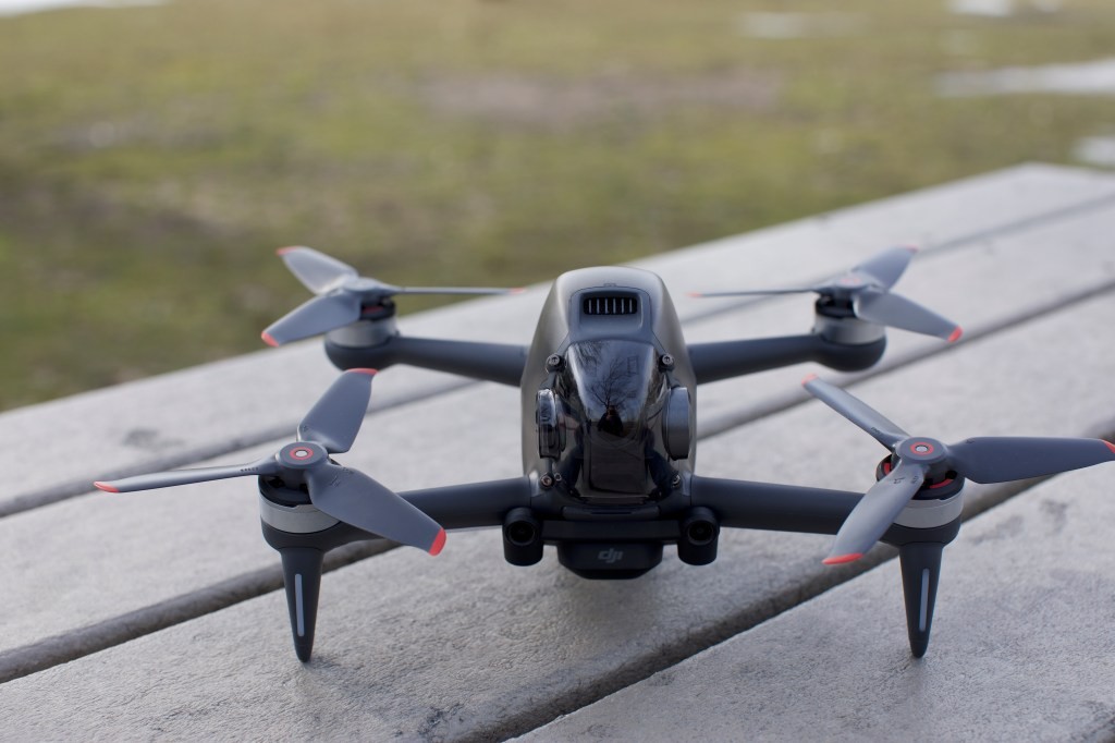 DJI Launches All-in-One FPV Drone System