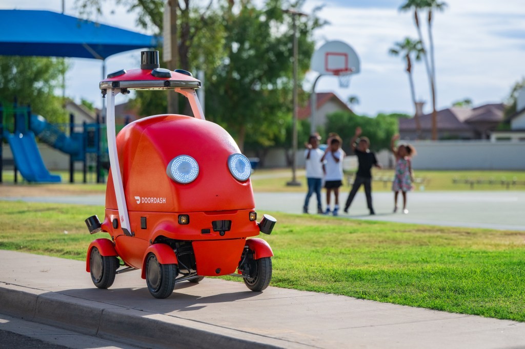 DoorDash Unveils Dot: Autonomous Food Delivery Robot