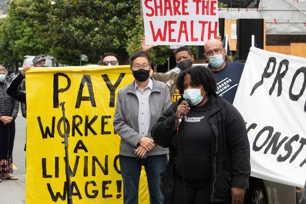 DoorDash Workers Protest CEO Tony Xu's Home - Pay & Transparency Demands