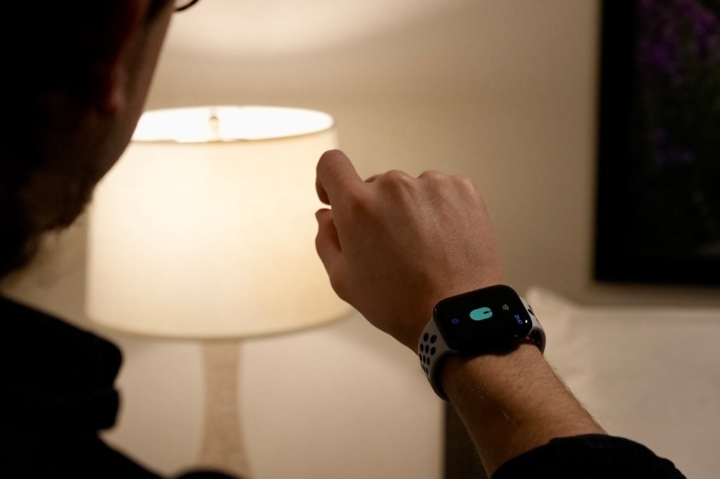 Control Devices with Hand Gestures - Free Apple Watch App by doublepoint