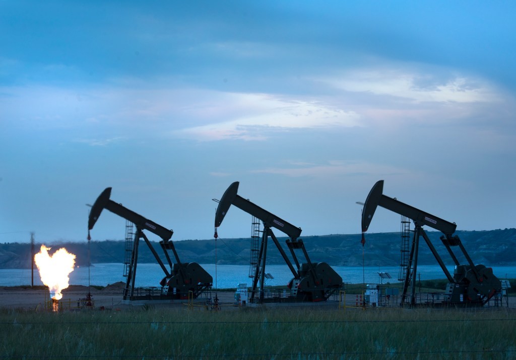 Eclipse Energy: Microbes Turn Oil Wells into Hydrogen Factories