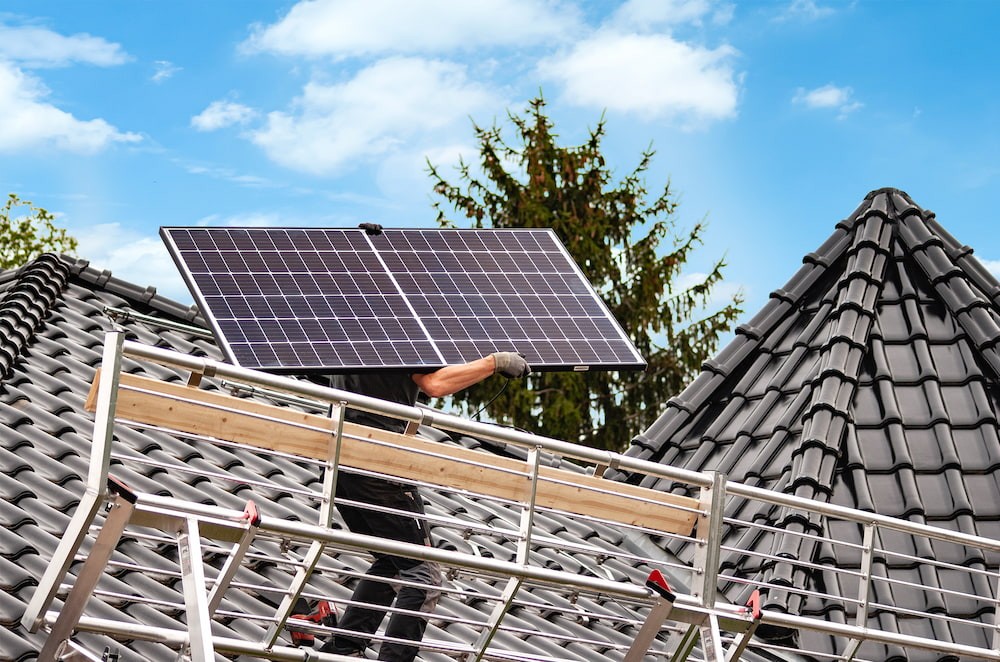 Enpal Secures $174M Series C Funding from SoftBank for Solar Tech