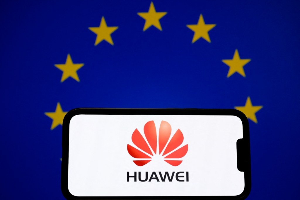 EU Considers Ban on Huawei and ZTE Telecom Equipment