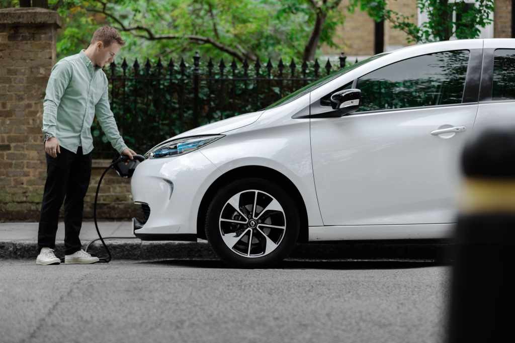 EV Subscription Service Partners with Shell for Expanded Charging Access