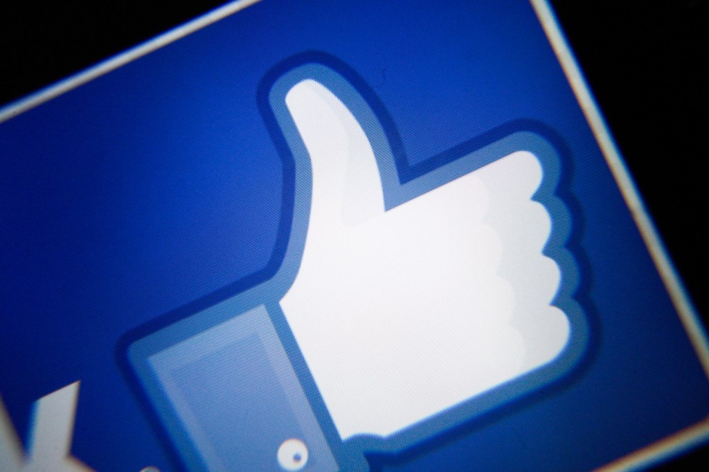 Facebook to Pay Creators $1 Billion | Social Media News