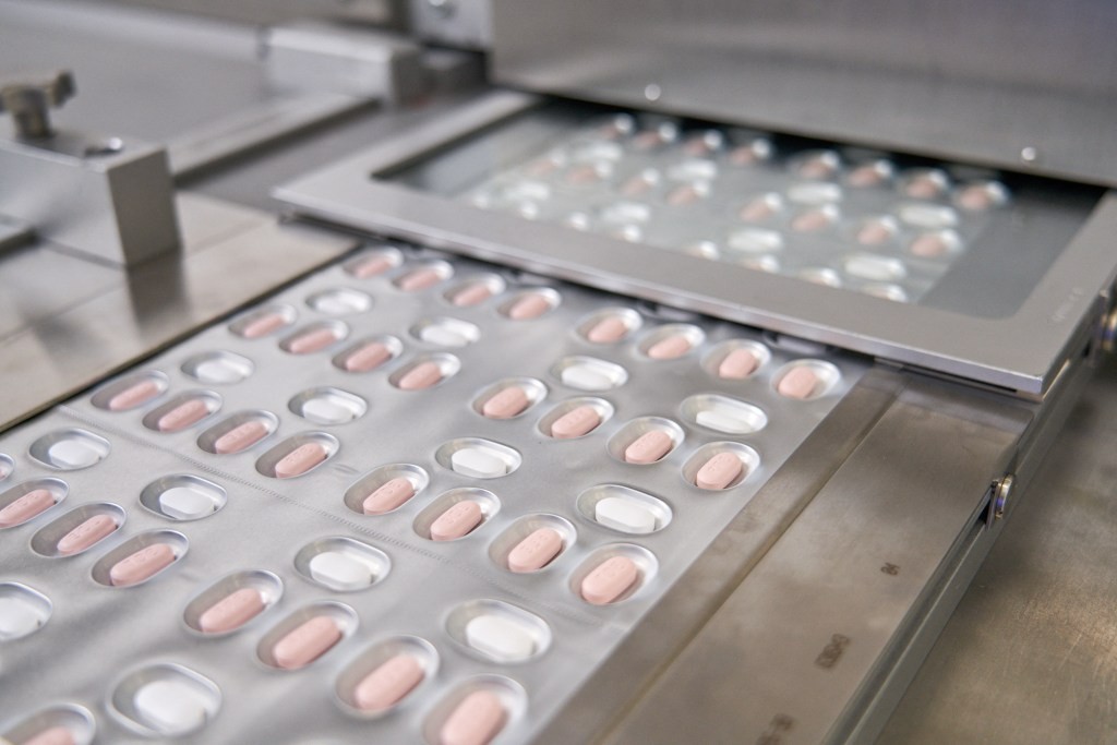 FDA Authorizes Pfizer's COVID Antiviral Pill