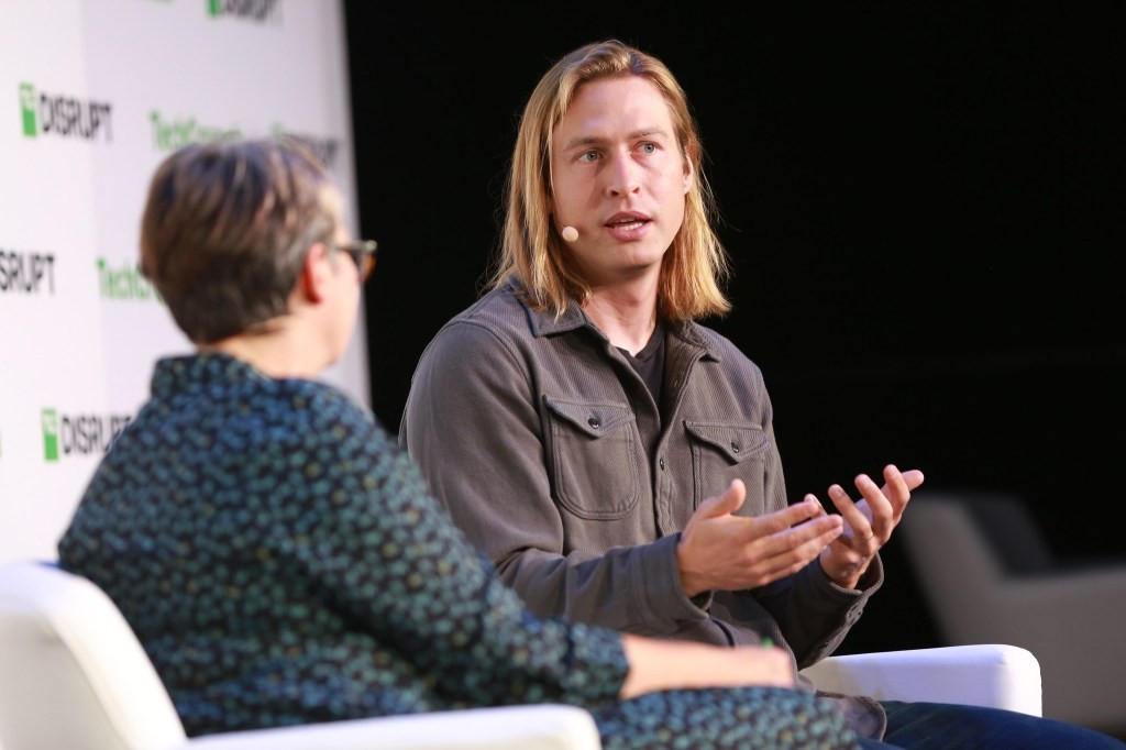 Plaid Raises $575M: No IPO Planned for 2025