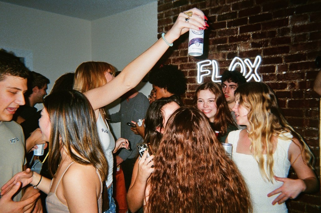 Flox: Connecting Friend Groups in NYC | College App