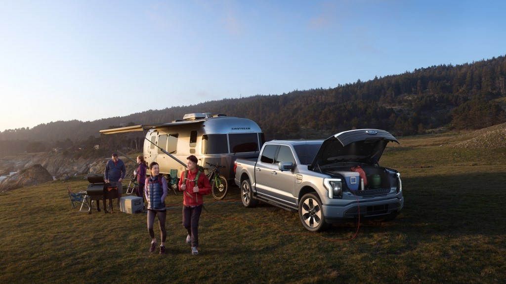 Ford F-150 Lightning Reservations Hit 120,000+