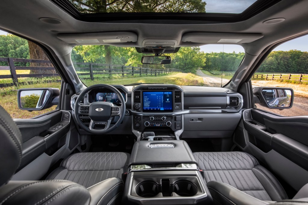 Ford Hires Apple Car Project Executive - Latest News