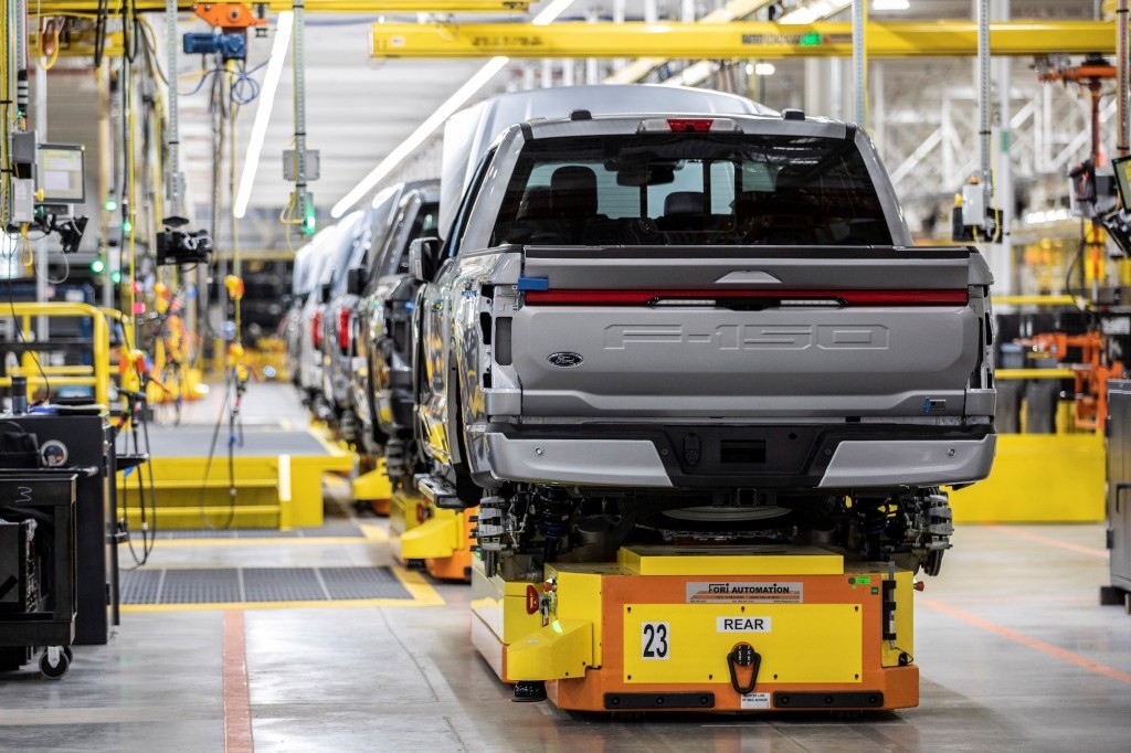 Ford F-150 Lightning to Feature Gas Generator, Shifts EV Strategy