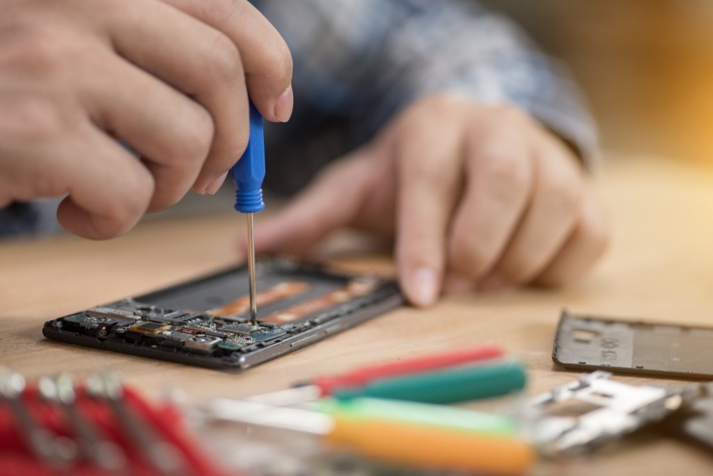 FTC Warns Hardware Manufacturers Over Repair Restrictions