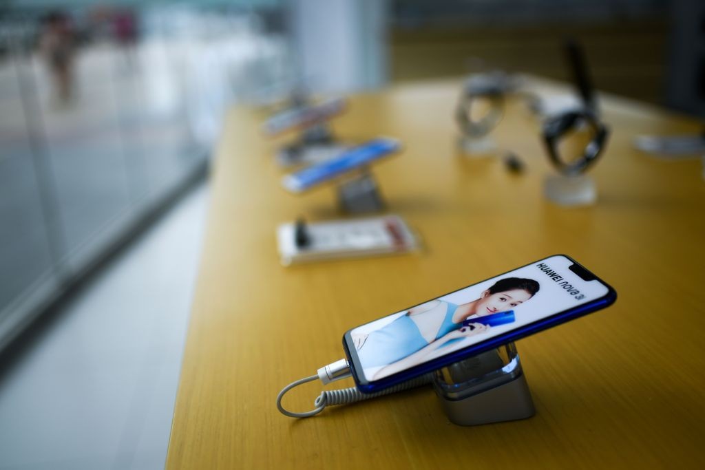 Gartner: Q3 Smartphone Sales Decline 5.7% - 366 Million Units Sold